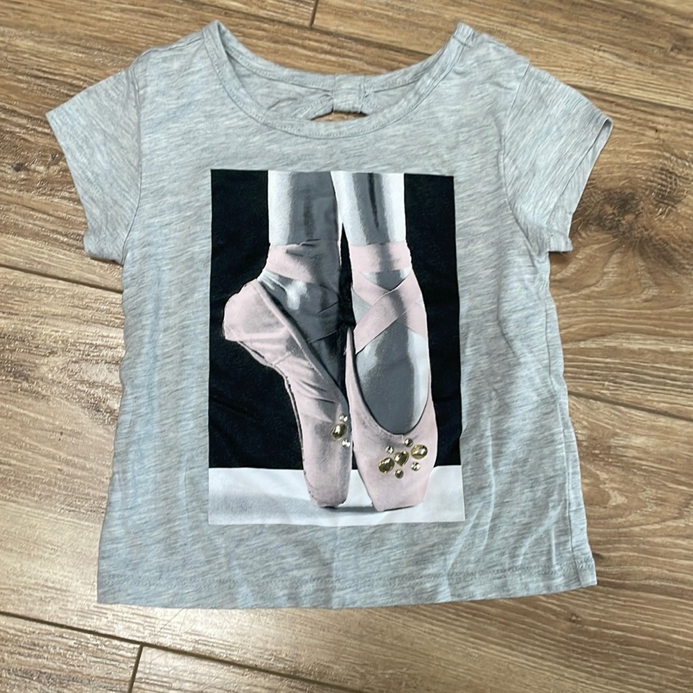 Adoreable t shirt